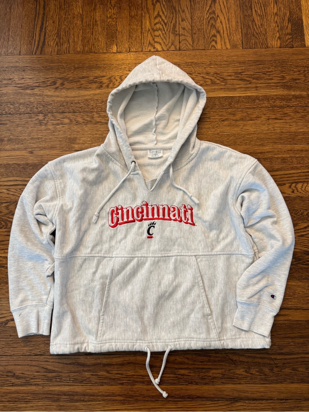 UNIVERSITY OF CINCINNATI BEARCATS Embroidered Hoodie - REVERSE WEAVE.